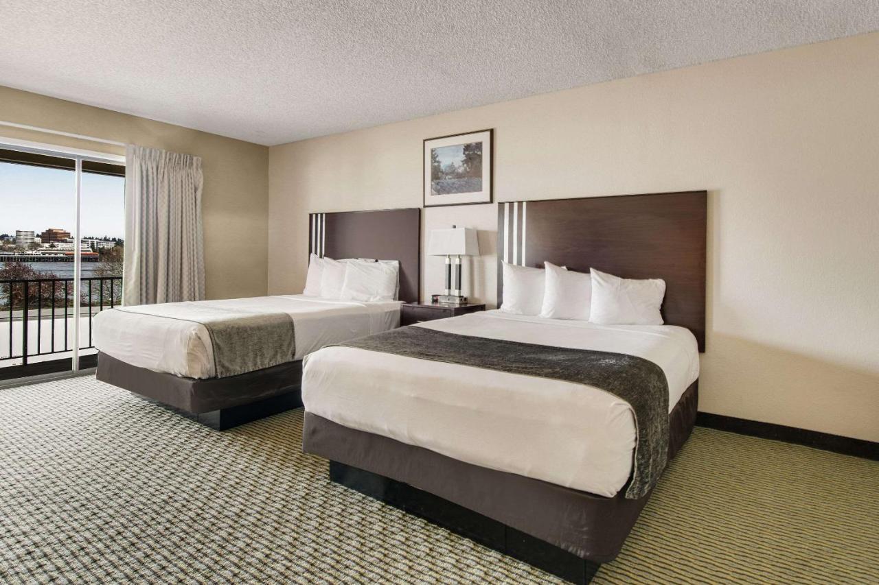 Rodeway Inn & Suites Portland - Jantzen Beach Экстерьер фото