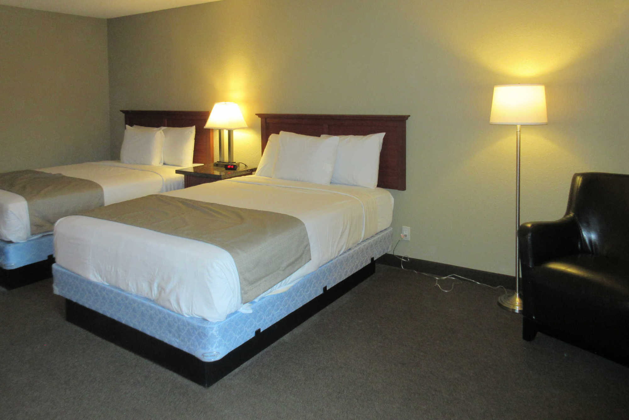 Rodeway Inn & Suites Portland - Jantzen Beach Номер фото