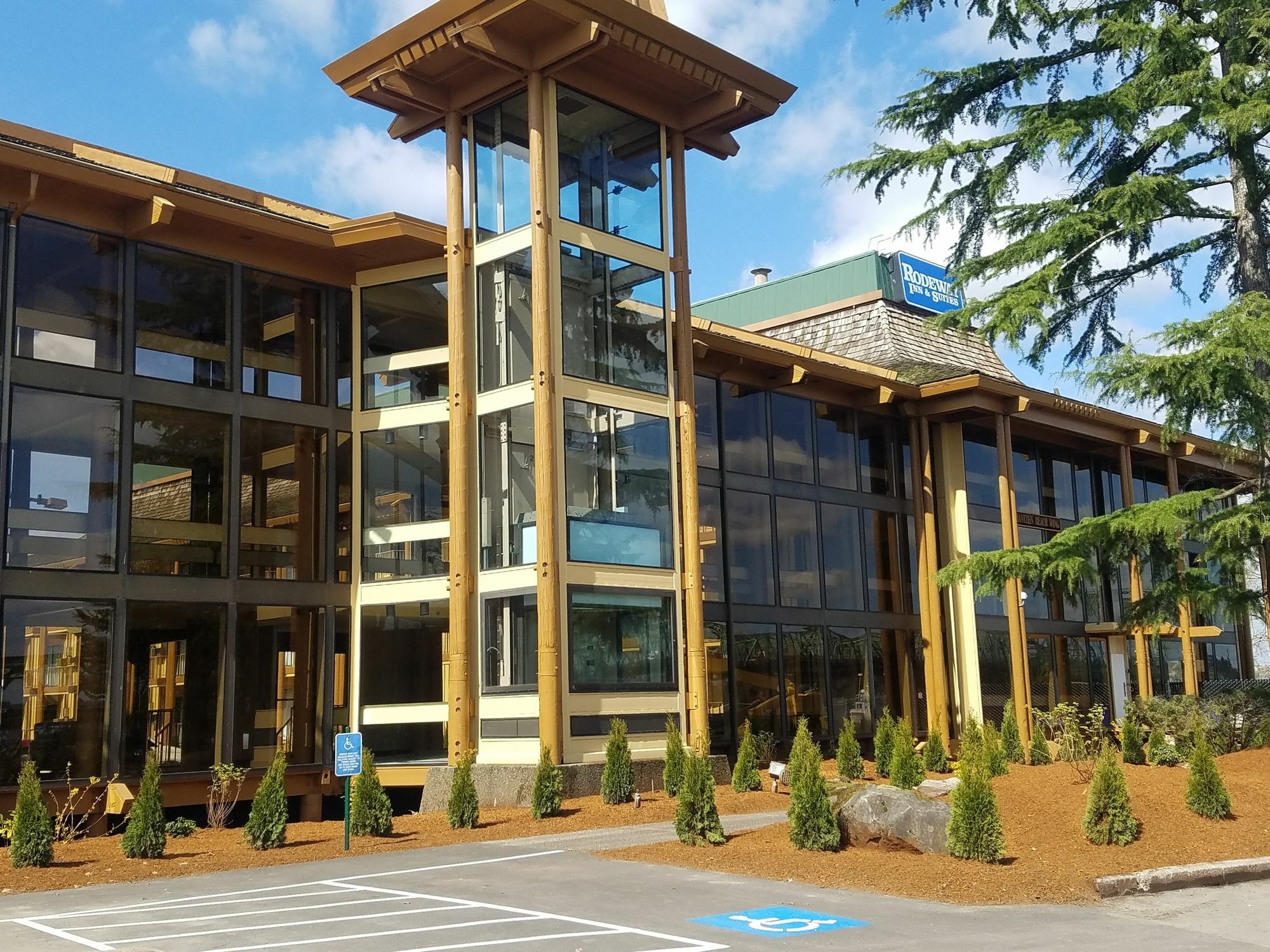 Rodeway Inn & Suites Portland - Jantzen Beach Экстерьер фото